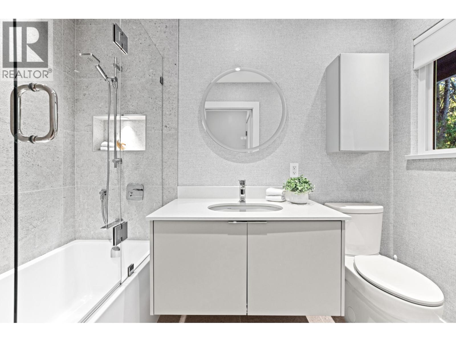 5540 Marine Drive, West Vancouver, British Columbia V7W 2R5 - Photo 17 - R3060040