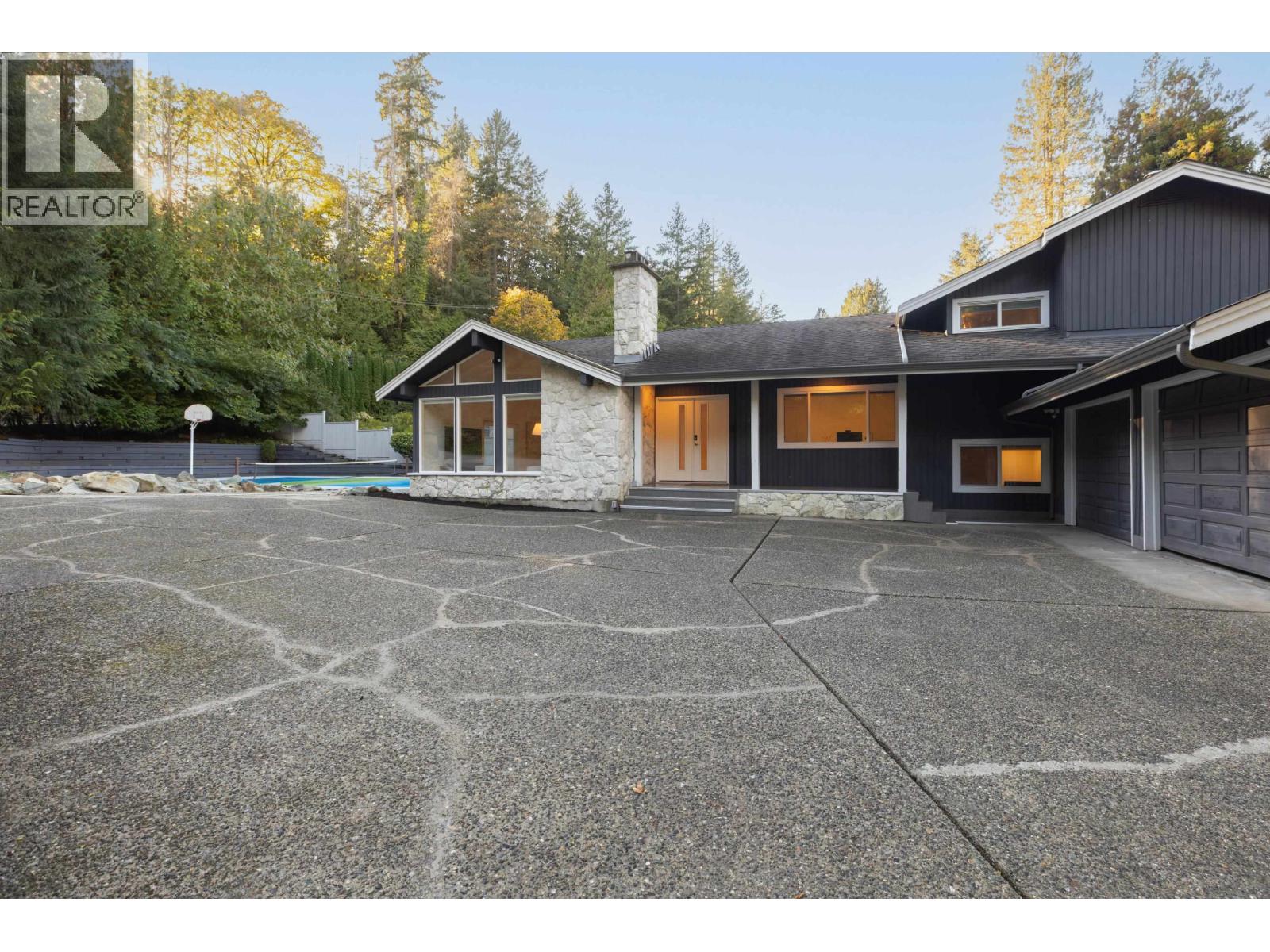 5540 Marine Drive, West Vancouver, British Columbia V7W 2R5 - Photo 31 - R3060040