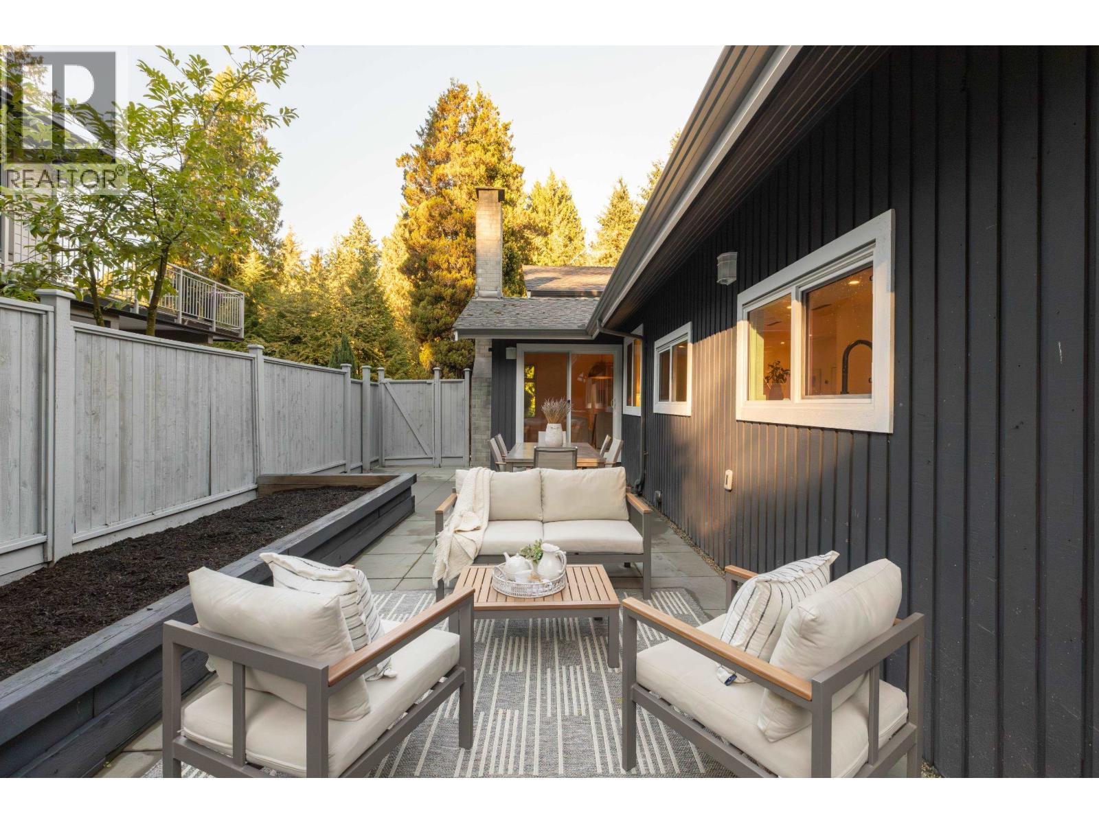 5540 Marine Drive, West Vancouver, British Columbia V7W 2R5 - Photo 36 - R3060040