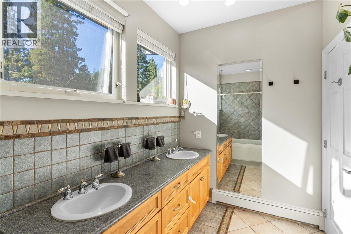12350 Carlton Street, Maple Ridge, British Columbia  V2X 5C3 - Photo 24 - R3060068
