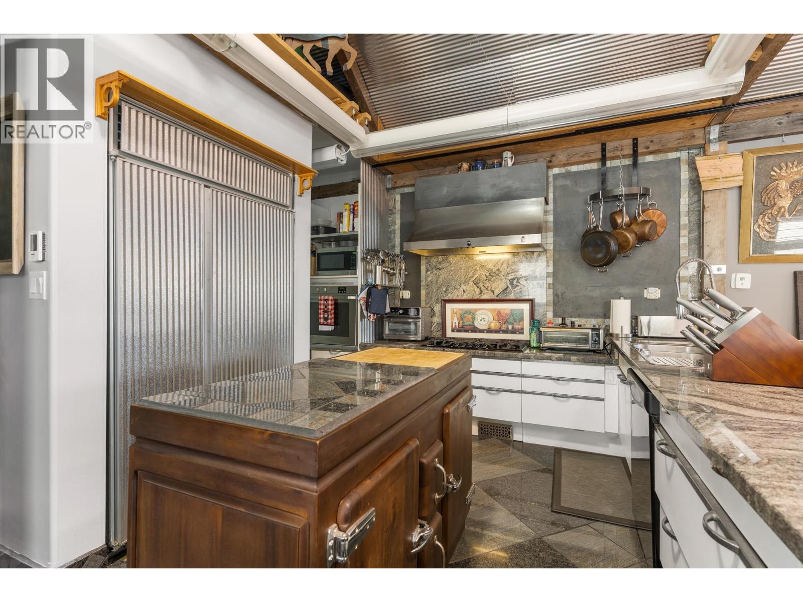 1867 Salisbury Avenue, Port Coquitlam, British Columbia  V3B 1X6 - Photo 6 - R3060087