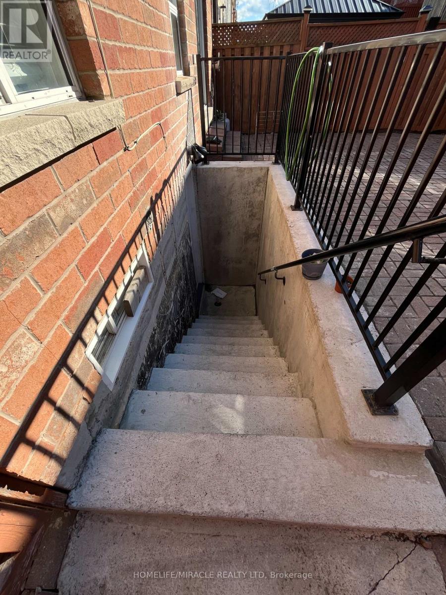 81 Vessel Crescent, Toronto, Ontario  M1C 5K6 - Photo 21 - E12444667