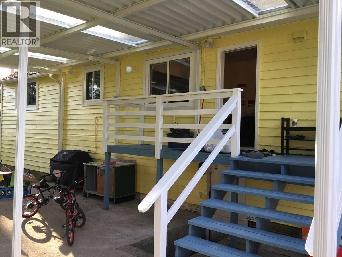 21190 River Rd, Maple Ridge, British Columbia  V2X 2A4 - Photo 18 - R3060056