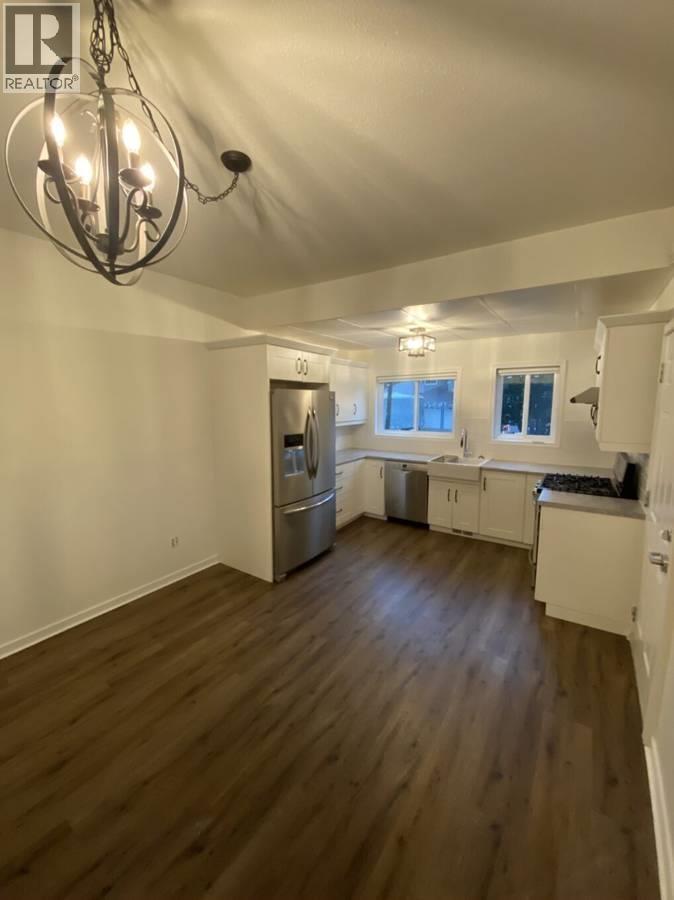 21190 River Rd, Maple Ridge, British Columbia  V2X 2A4 - Photo 3 - R3060056