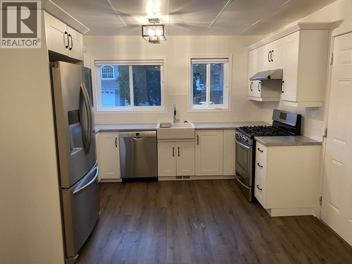 21190 River Rd, Maple Ridge, British Columbia  V2X 2A4 - Photo 5 - R3060056