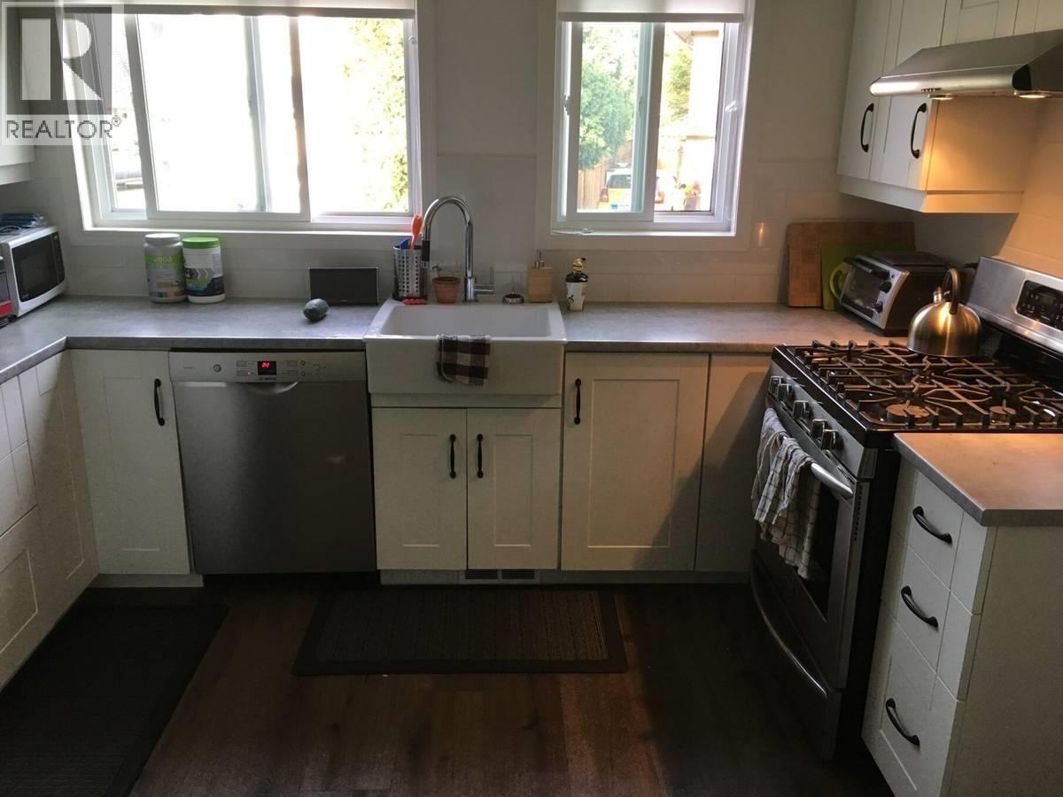 21190 River Rd, Maple Ridge, British Columbia  V2X 2A4 - Photo 6 - R3060056