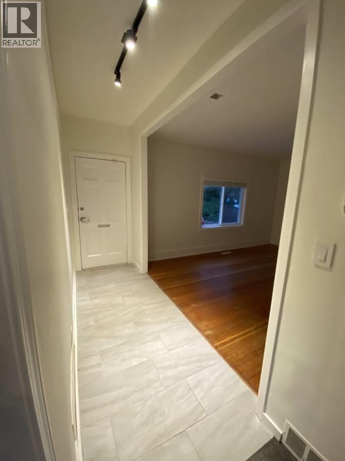 21190 River Rd, Maple Ridge, British Columbia  V2X 2A4 - Photo 8 - R3060056