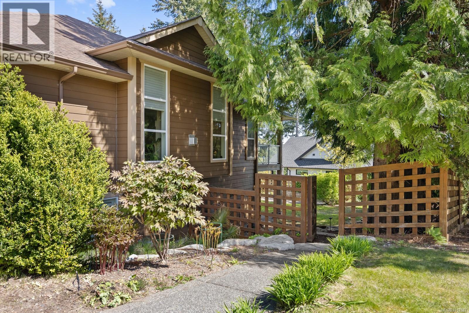 3101 Klanawa Cres, Courtenay, British Columbia  V9N 3Z9 - Photo 7 - 1017887