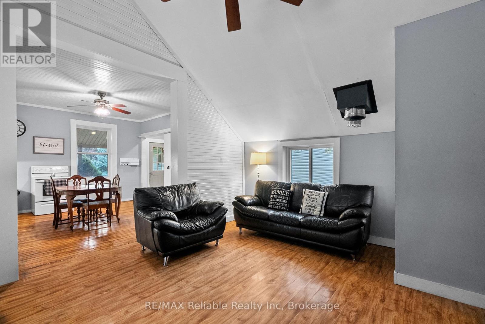 43488 Chiselhurst Road, Huron East, Ontario  N0M 2E0 - Photo 13 - X12472427