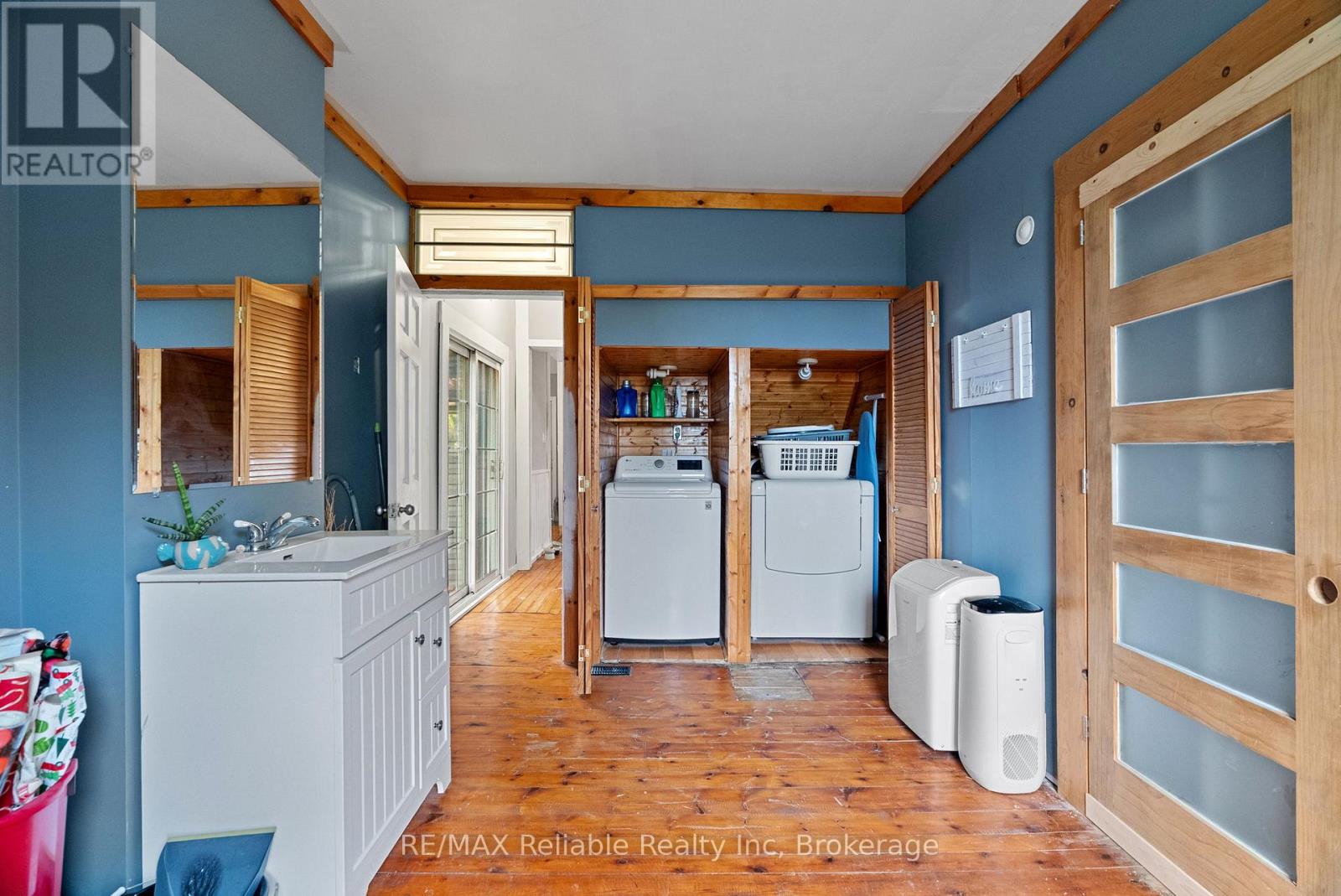 43488 Chiselhurst Road, Huron East, Ontario  N0M 2E0 - Photo 17 - X12472427
