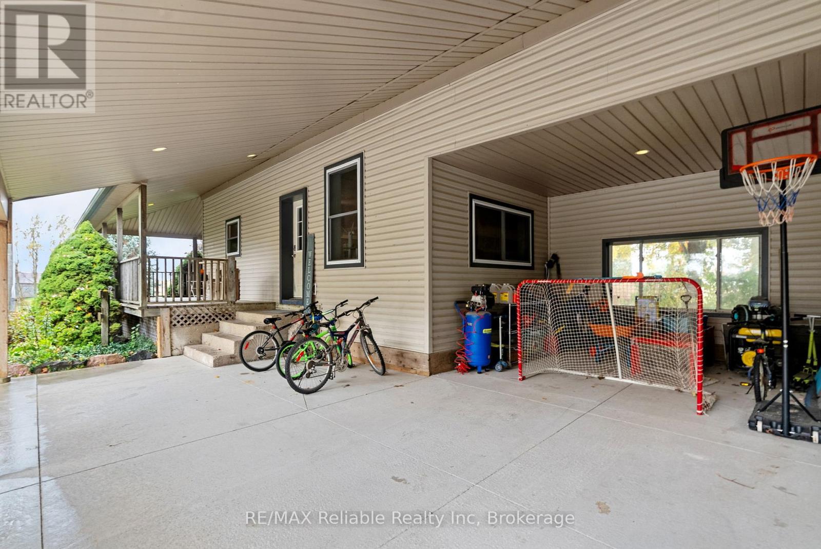 43488 Chiselhurst Road, Huron East, Ontario  N0M 2E0 - Photo 32 - X12472427