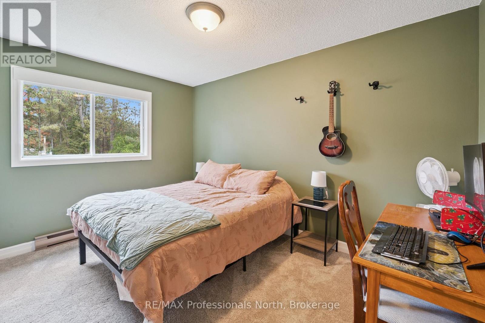 27 Gouldie Street, Huntsville, Ontario  P1H 1M5 - Photo 16 - X12472517