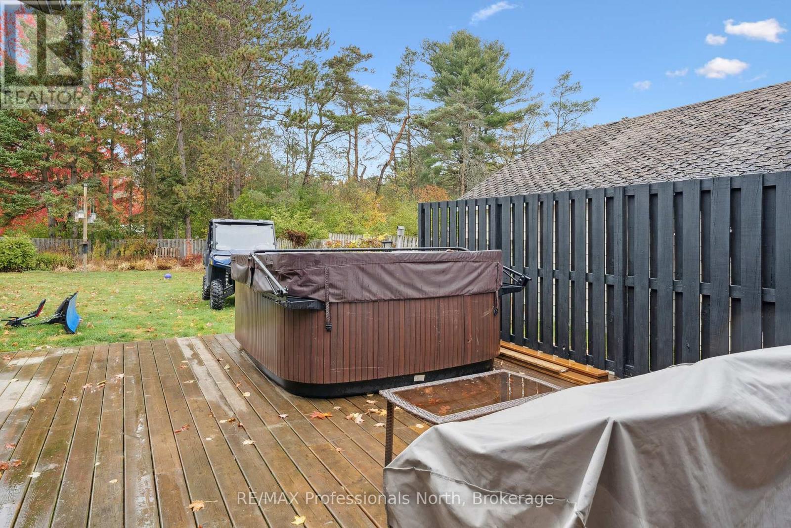 27 Gouldie Street, Huntsville, Ontario  P1H 1M5 - Photo 32 - X12472517