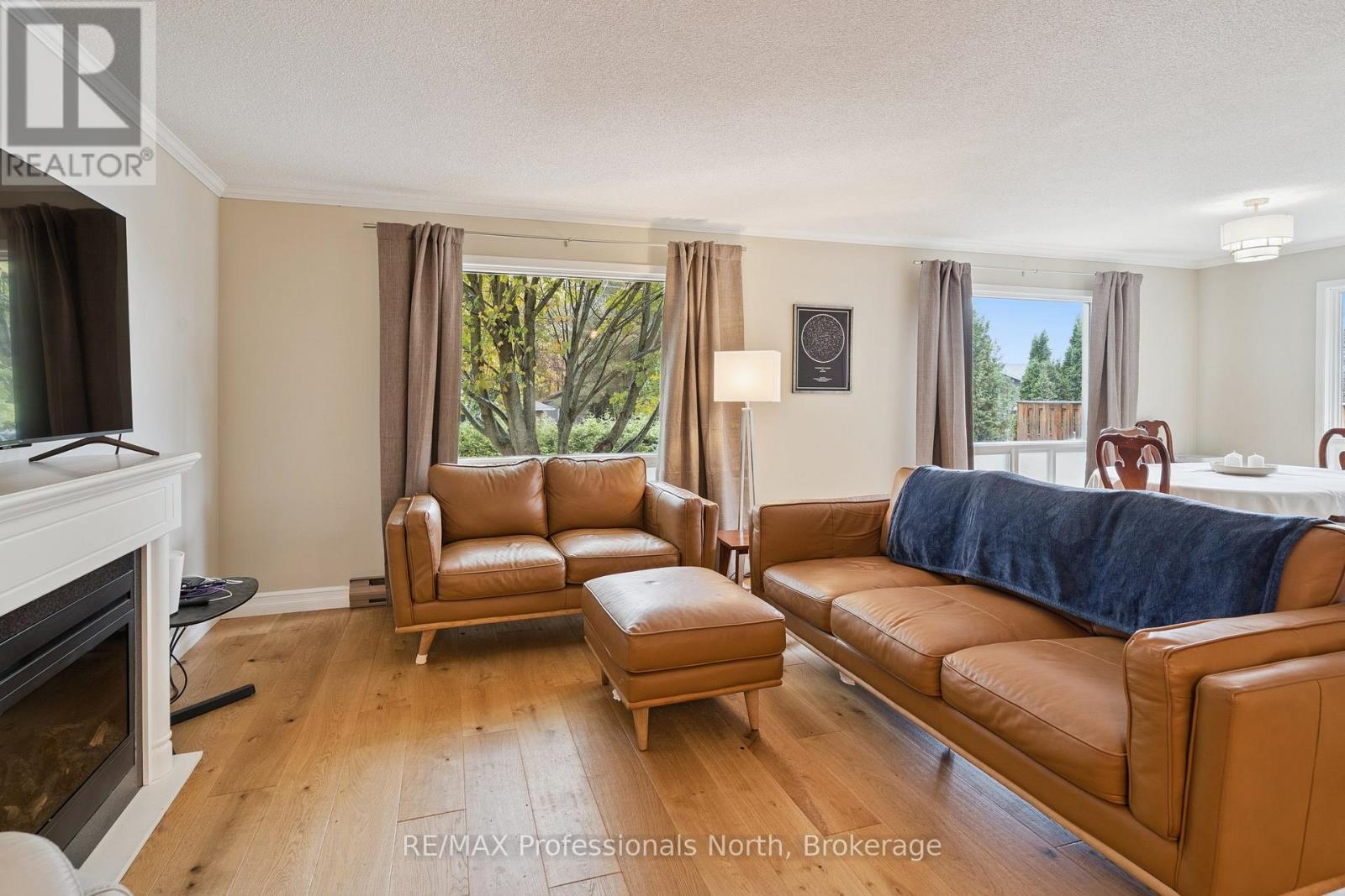 27 Gouldie Street, Huntsville, Ontario  P1H 1M5 - Photo 8 - X12472517
