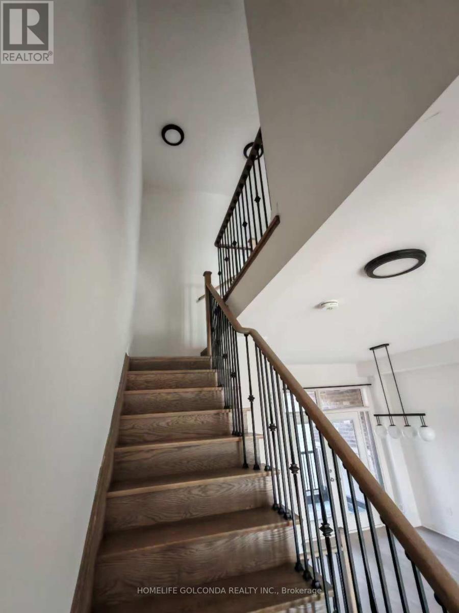 37 Arianna Crescent, Vaughan, Ontario  L6A 4Z9 - Photo 8 - N12464435
