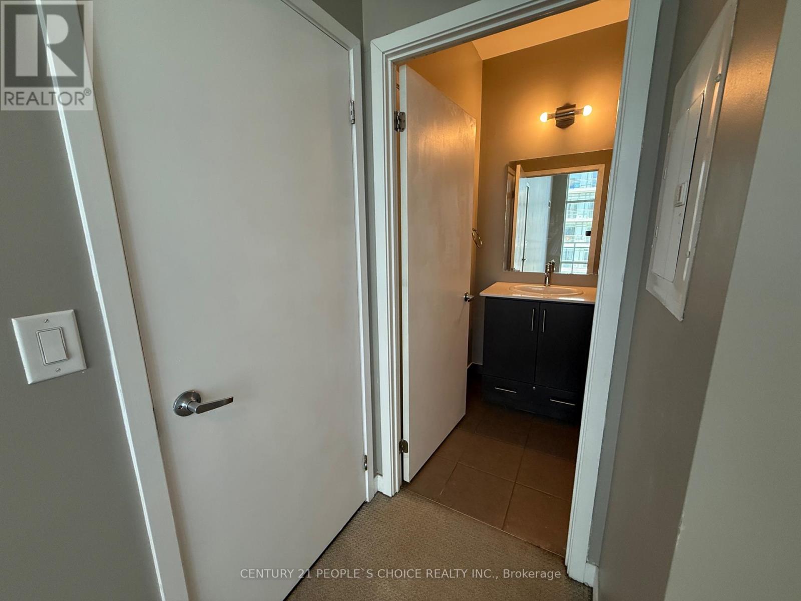 2210 - 365 Prince Of Wales Drive, Mississauga, Ontario  L5B 0G6 - Photo 25 - W12470703