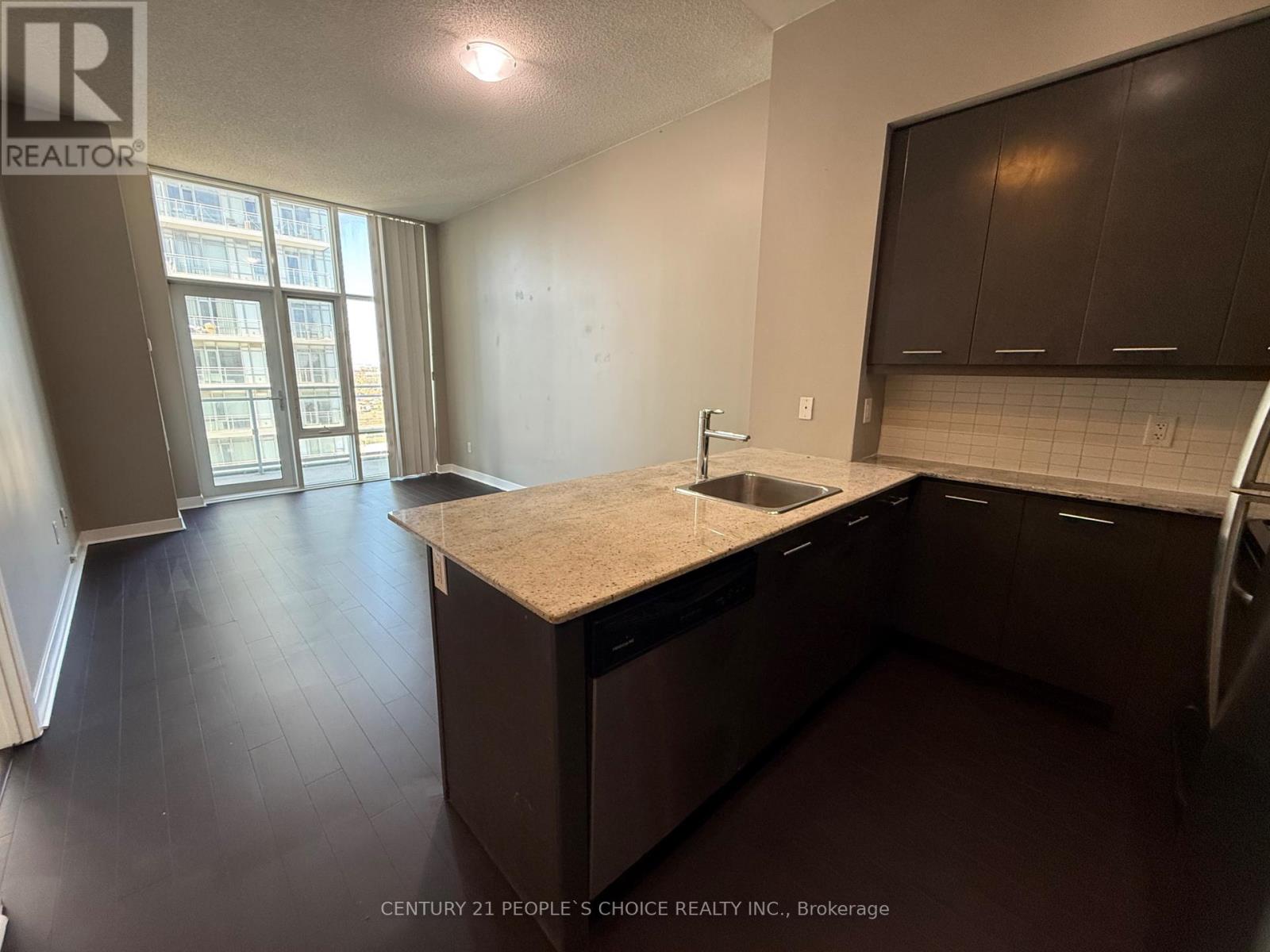 2210 - 365 Prince Of Wales Drive, Mississauga, Ontario  L5B 0G6 - Photo 7 - W12470703