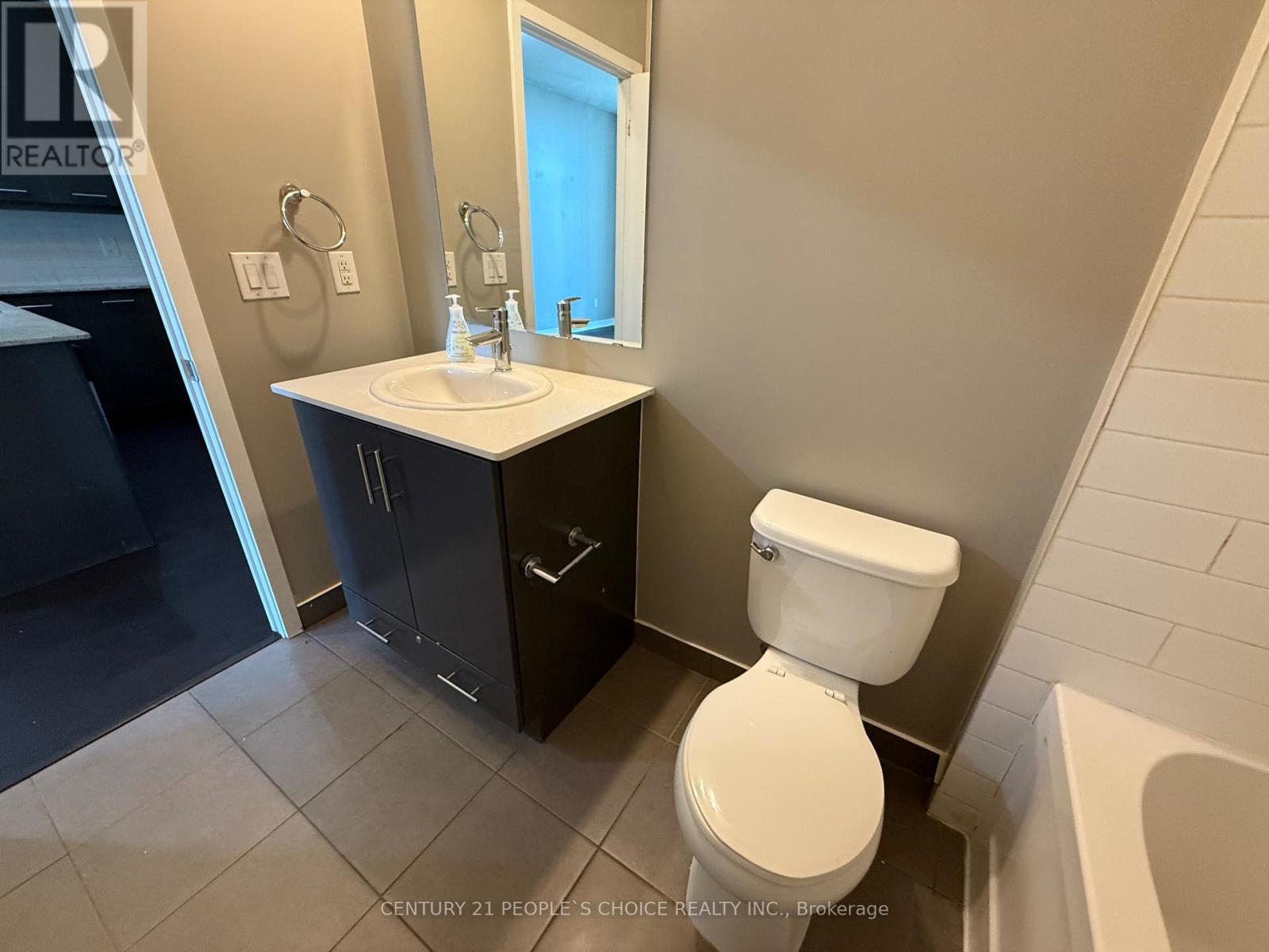 2210 - 365 Prince Of Wales Drive, Mississauga, Ontario  L5B 0G6 - Photo 15 - W12470703