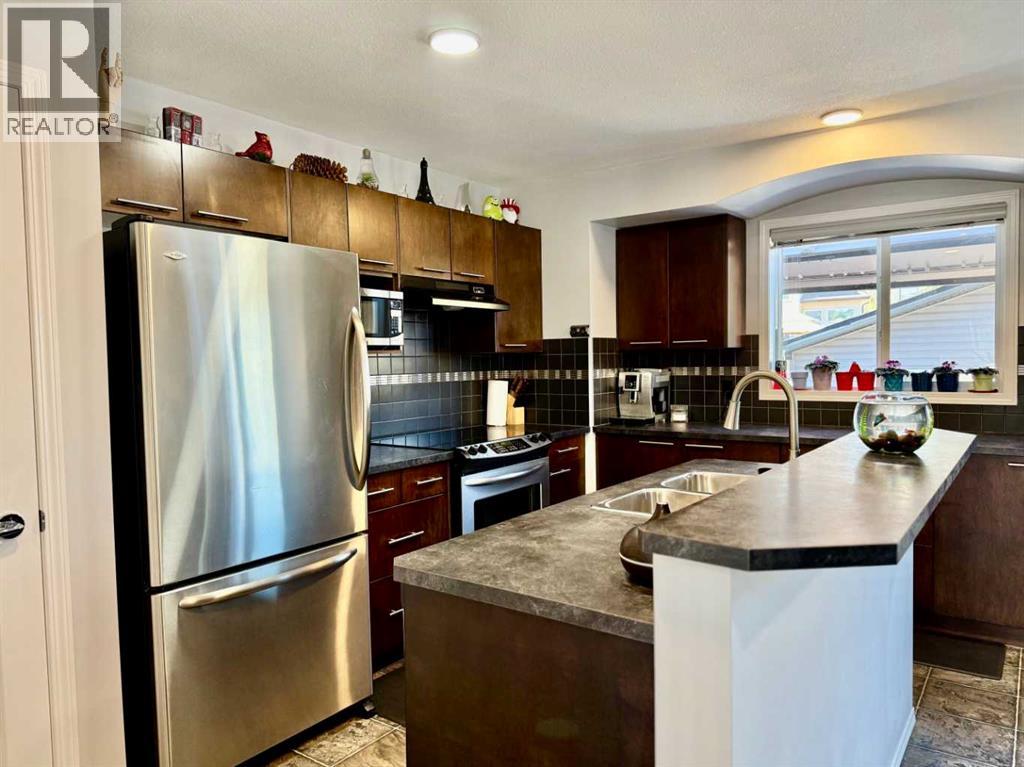 43 Bridlecrest Road Sw, Calgary, Alberta  T2Y 5J2 - Photo 16 - A2259506