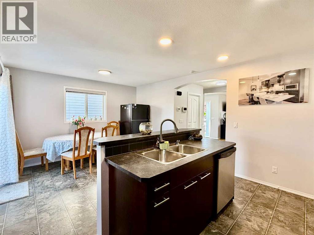 43 Bridlecrest Road Sw, Calgary, Alberta  T2Y 5J2 - Photo 10 - A2259506