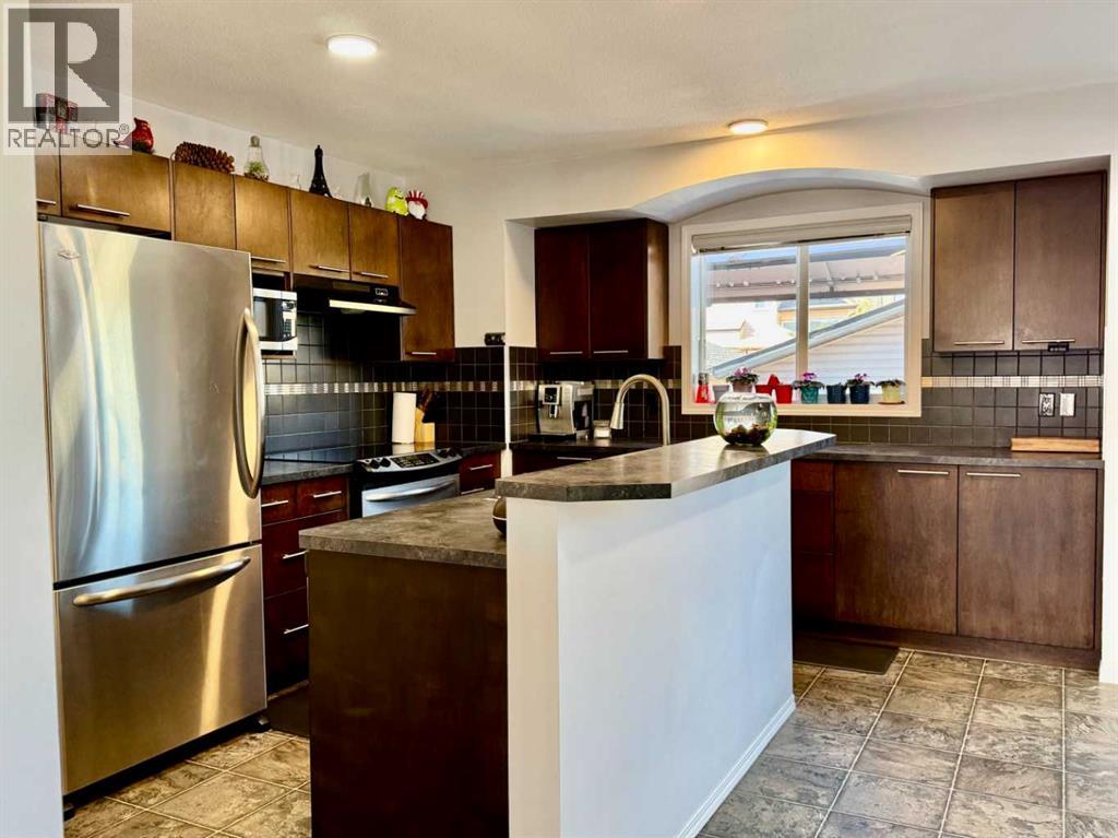 43 Bridlecrest Road Sw, Calgary, Alberta  T2Y 5J2 - Photo 15 - A2259506