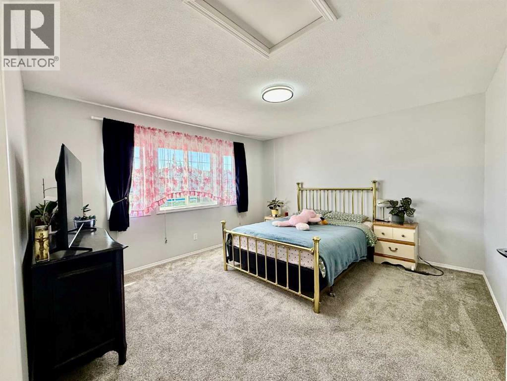 43 Bridlecrest Road Sw, Calgary, Alberta  T2Y 5J2 - Photo 30 - A2259506