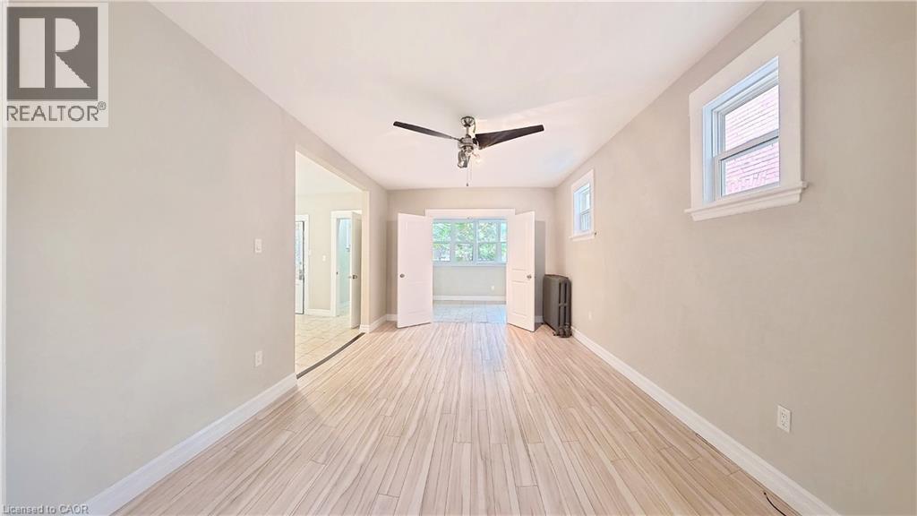 25 Spadina Avenue, Hamilton, Ontario  L8M 2W8 - Photo 2 - 40780464