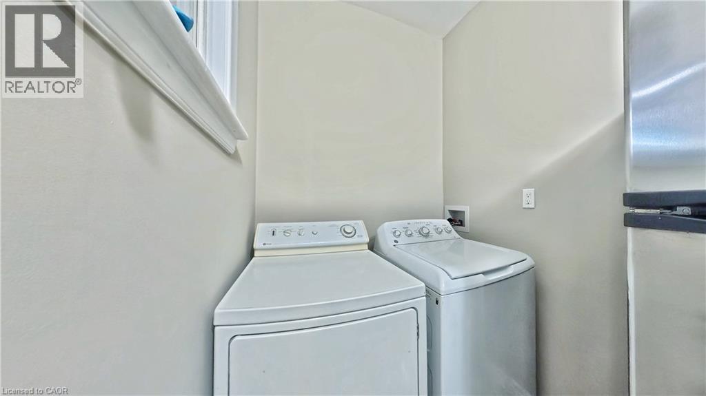 25 Spadina Avenue, Hamilton, Ontario  L8M 2W8 - Photo 18 - 40780464