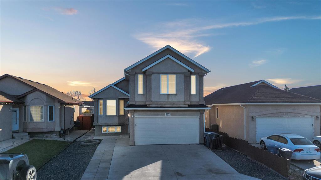 2579 King Edward Street, Winnipeg, Manitoba  R2R 2W8 - Photo 1 - 202526917