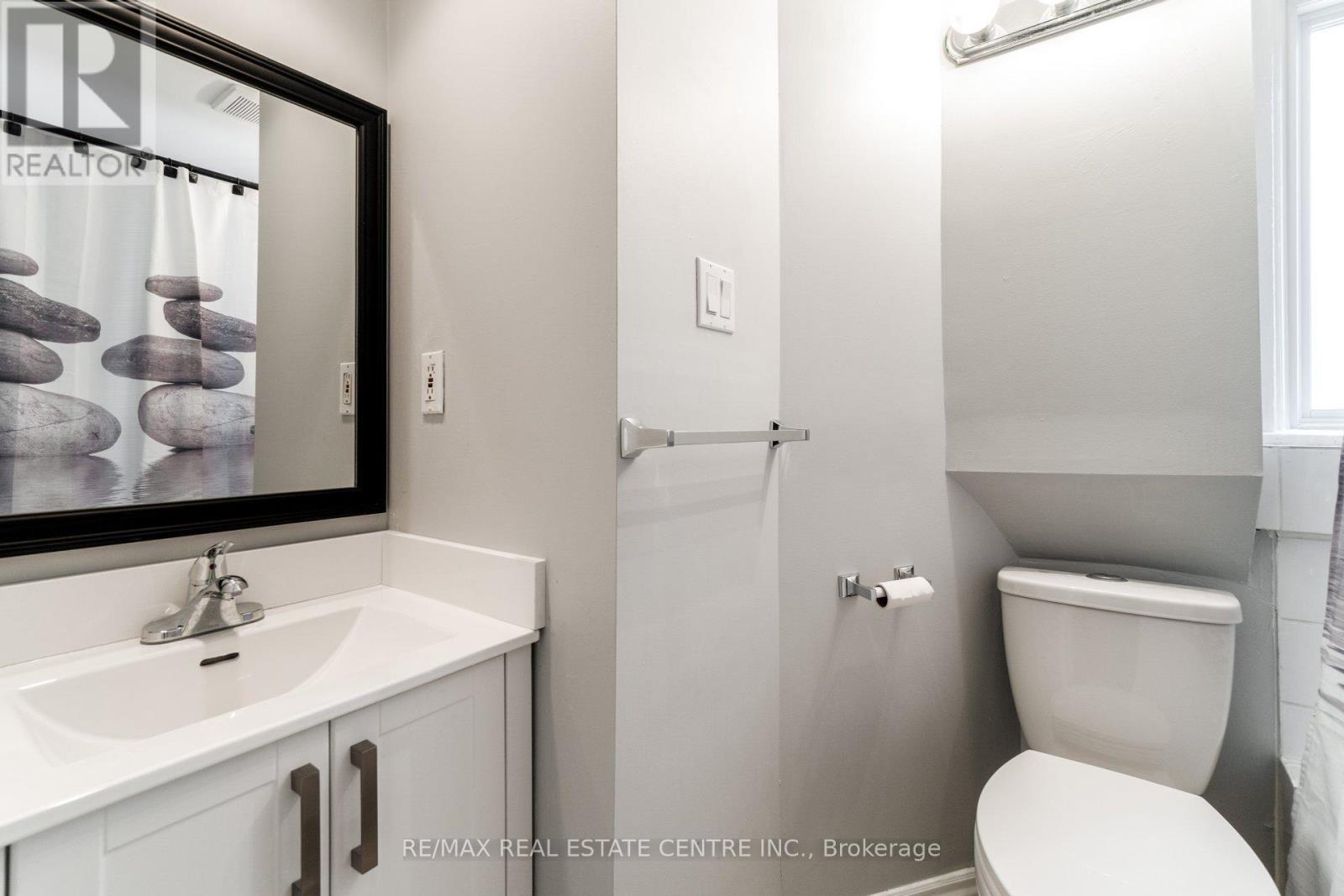 1413 Dundas Street W, Toronto, Ontario  M6J 1Y4 - Photo 7 - C12472368