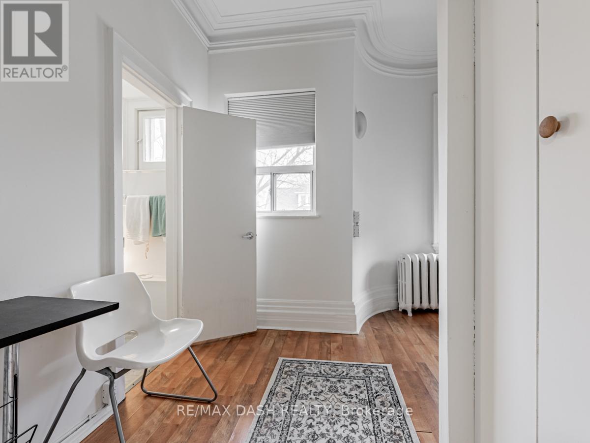 201 - 661 Huron Street, Toronto, Ontario  M5R 2R8 - Photo 12 - C12472440