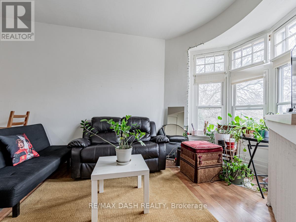 201 - 661 Huron Street, Toronto, Ontario  M5R 2R8 - Photo 6 - C12472440