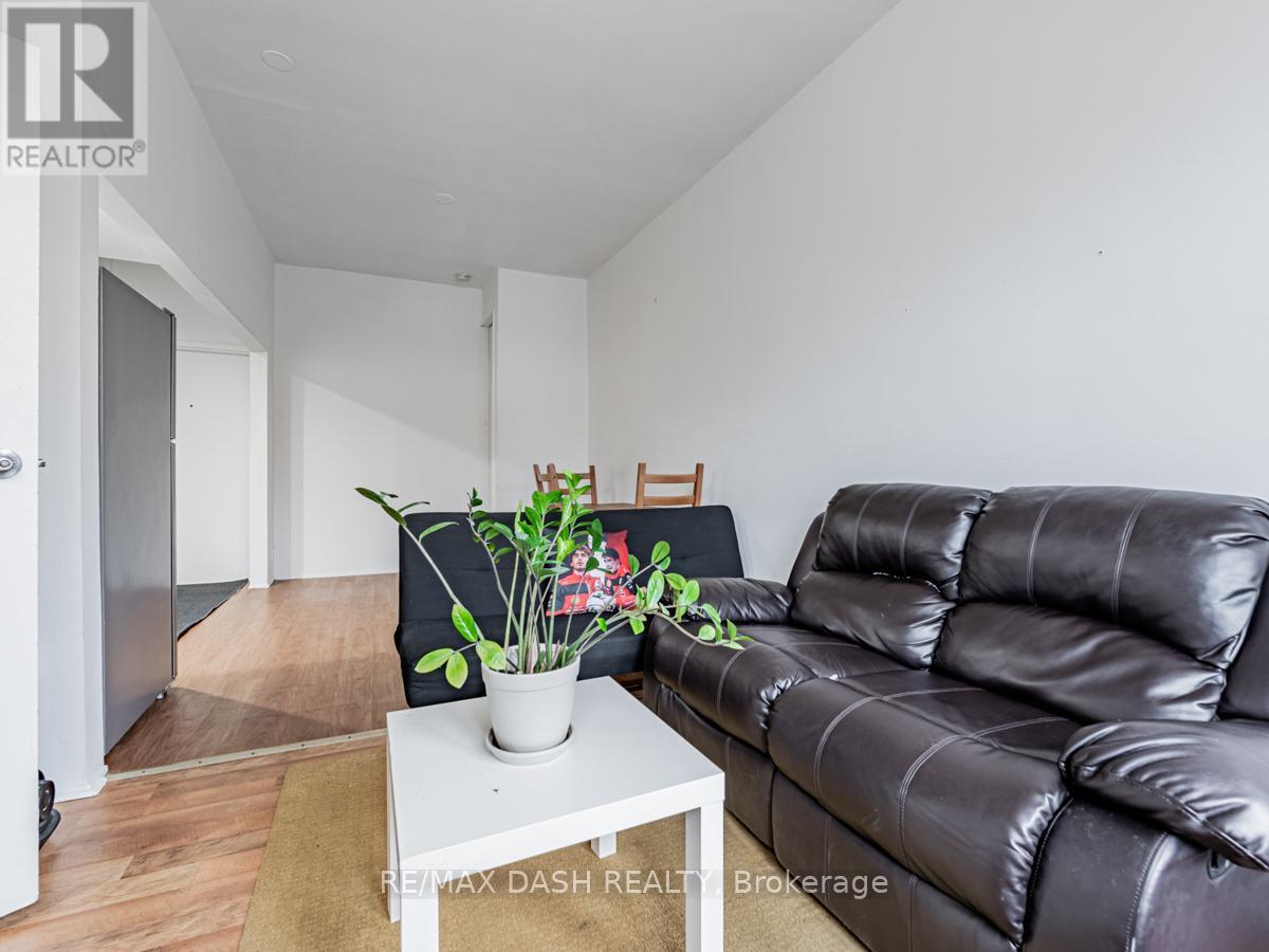 201 - 661 Huron Street, Toronto, Ontario  M5R 2R8 - Photo 7 - C12472440