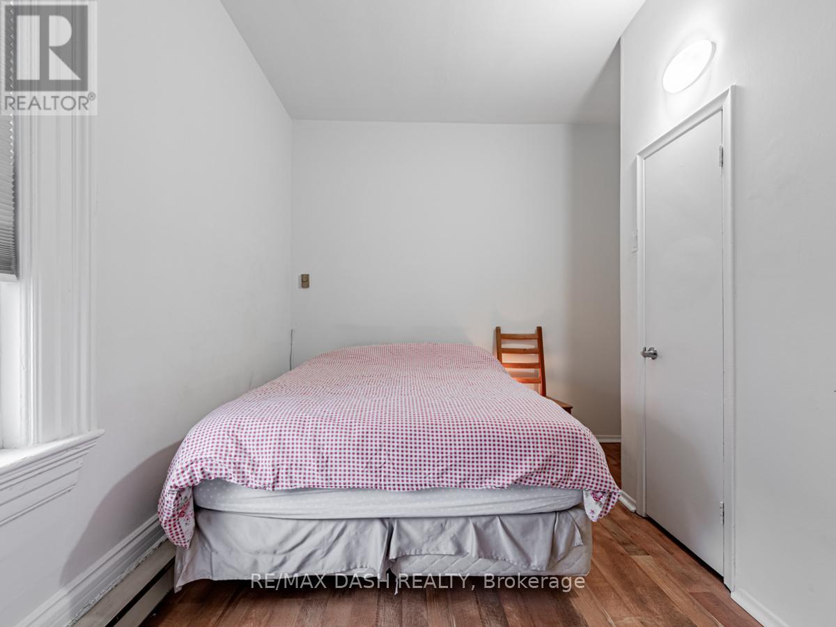 201 - 661 Huron Street, Toronto, Ontario  M5R 2R8 - Photo 9 - C12472440
