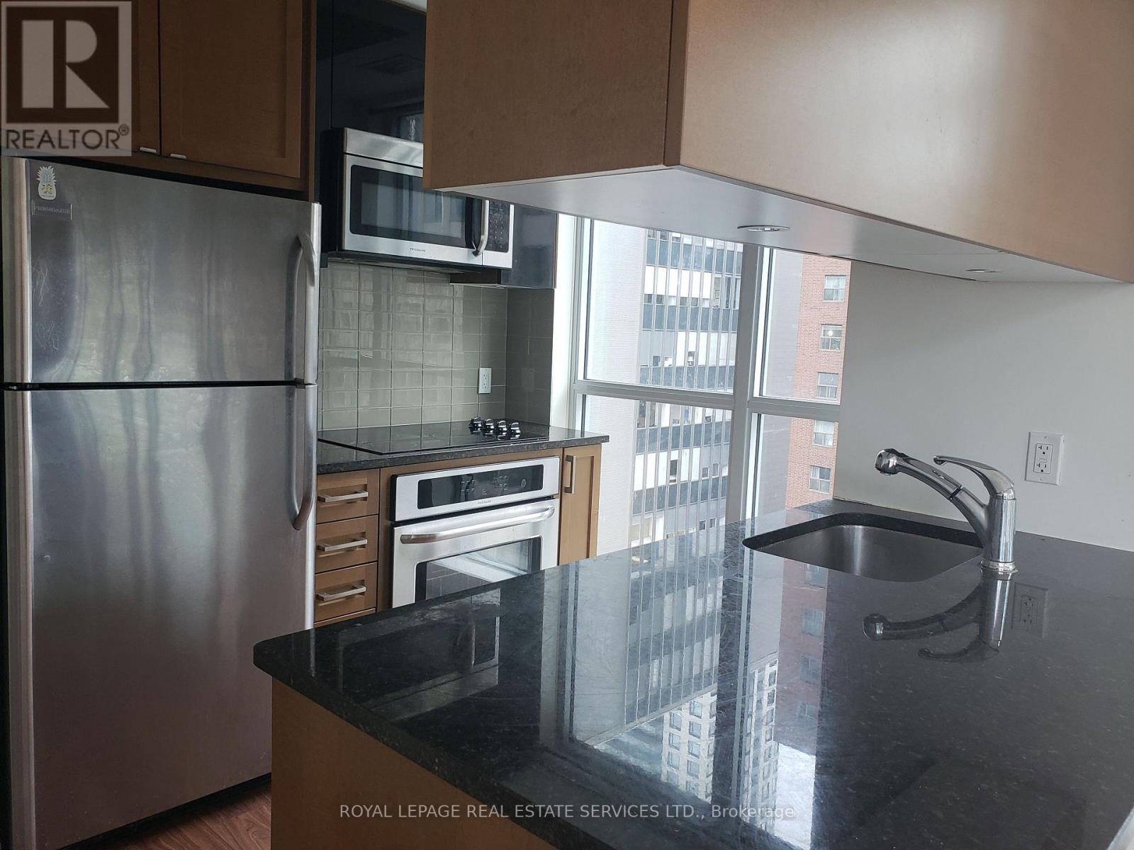 520 - 98 Lillian Street, Toronto (Mount Pleasant West), Ontario  M4S 0A5 - Photo 10 - C12472461
