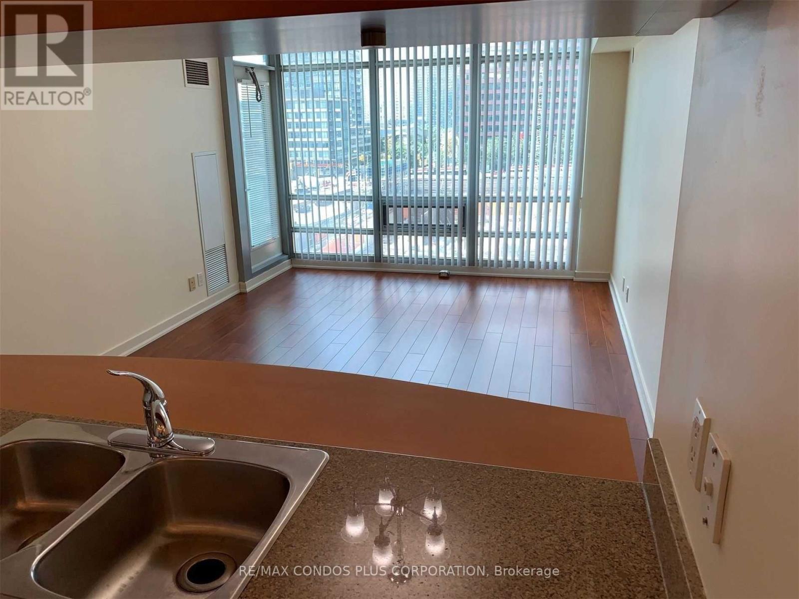707 - 81 Navy Wharf Court, Toronto, Ontario  M5V 3S2 - Photo 5 - C12472464