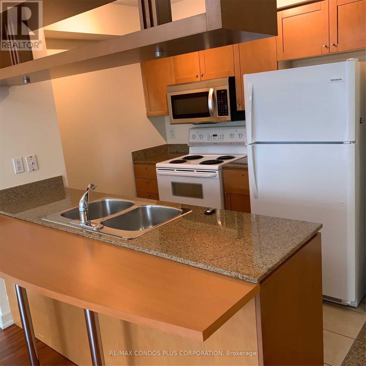 707 - 81 Navy Wharf Court, Toronto, Ontario  M5V 3S2 - Photo 7 - C12472464