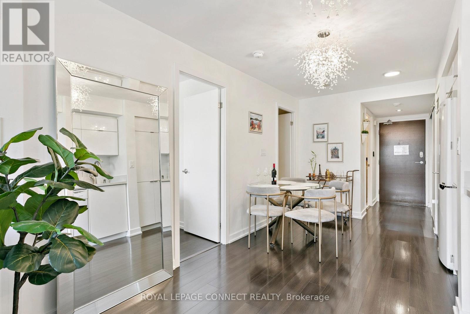 921 - 151 Dan Leckie Way, Toronto, Ontario  M5V 4B2 - Photo 3 - C12472506