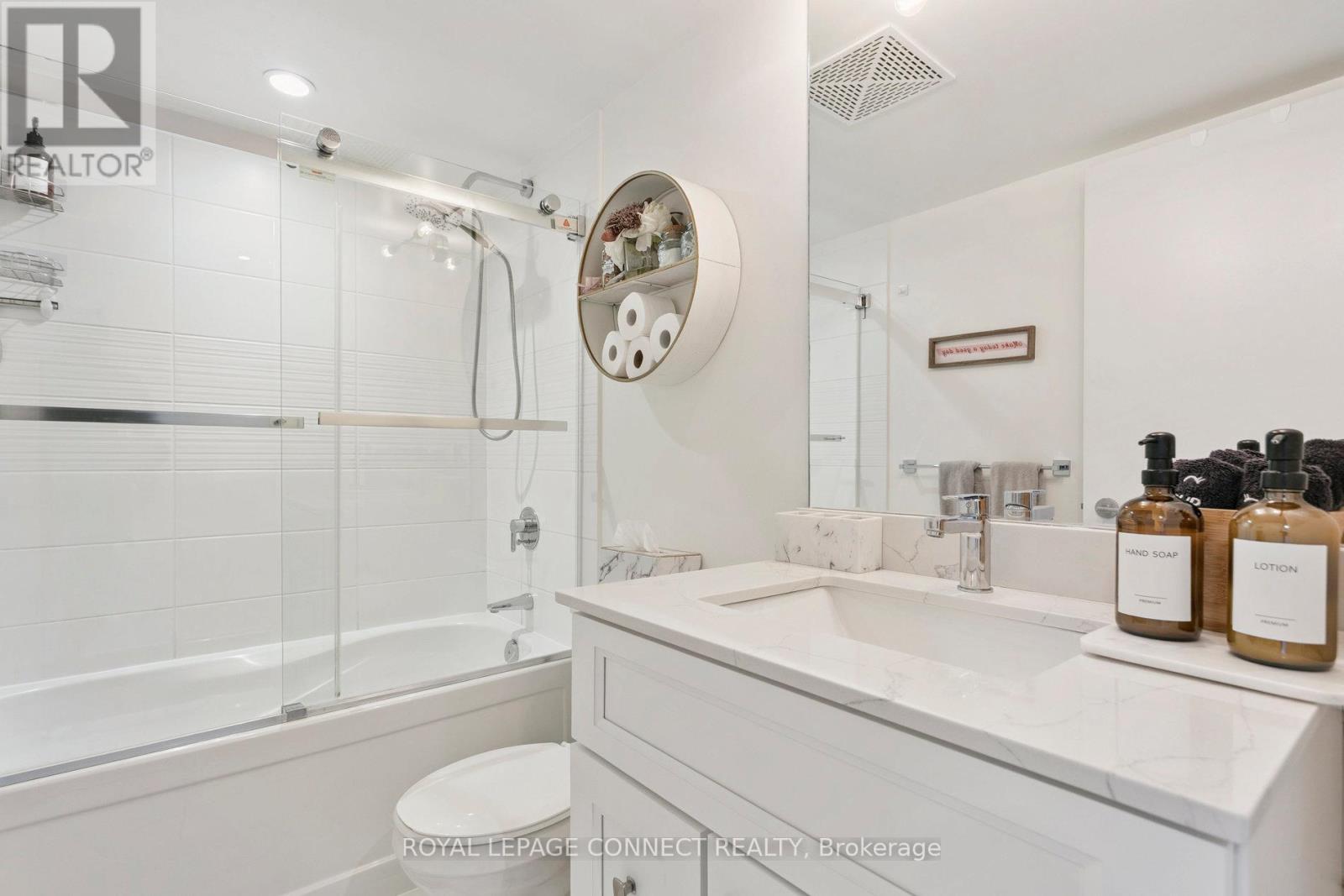 921 - 151 Dan Leckie Way, Toronto, Ontario  M5V 4B2 - Photo 7 - C12472506