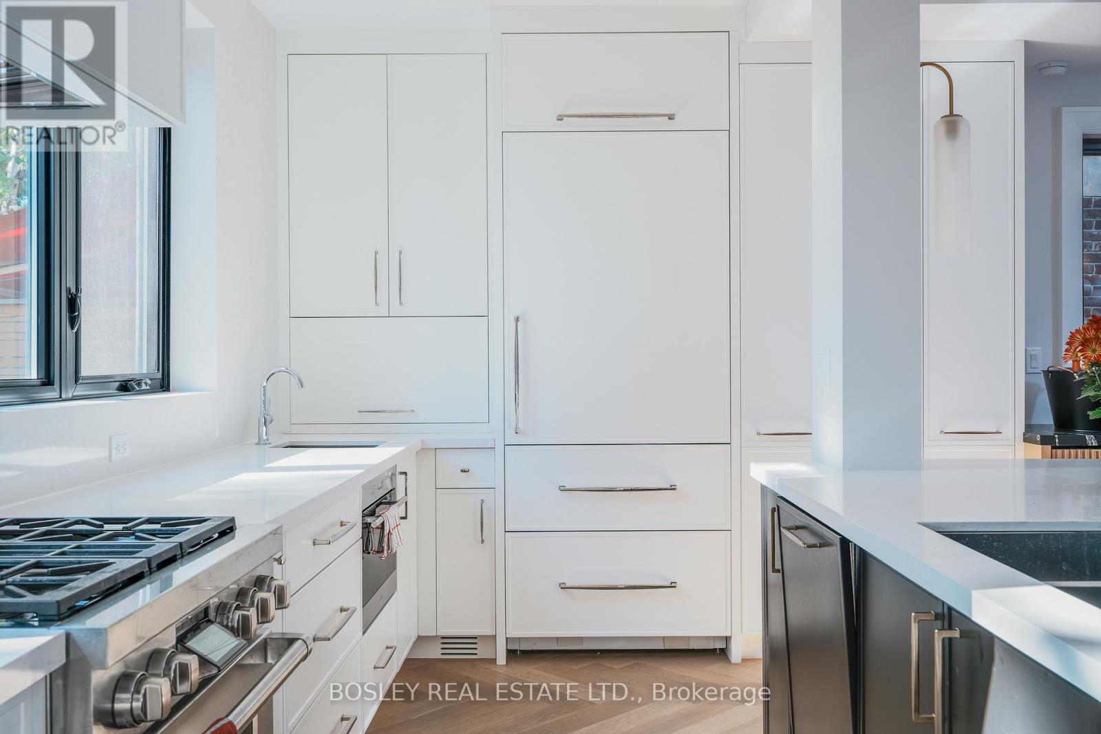 41 Balmoral Avenue, Toronto, Ontario  M4V 1J5 - Photo 17 - C12472523
