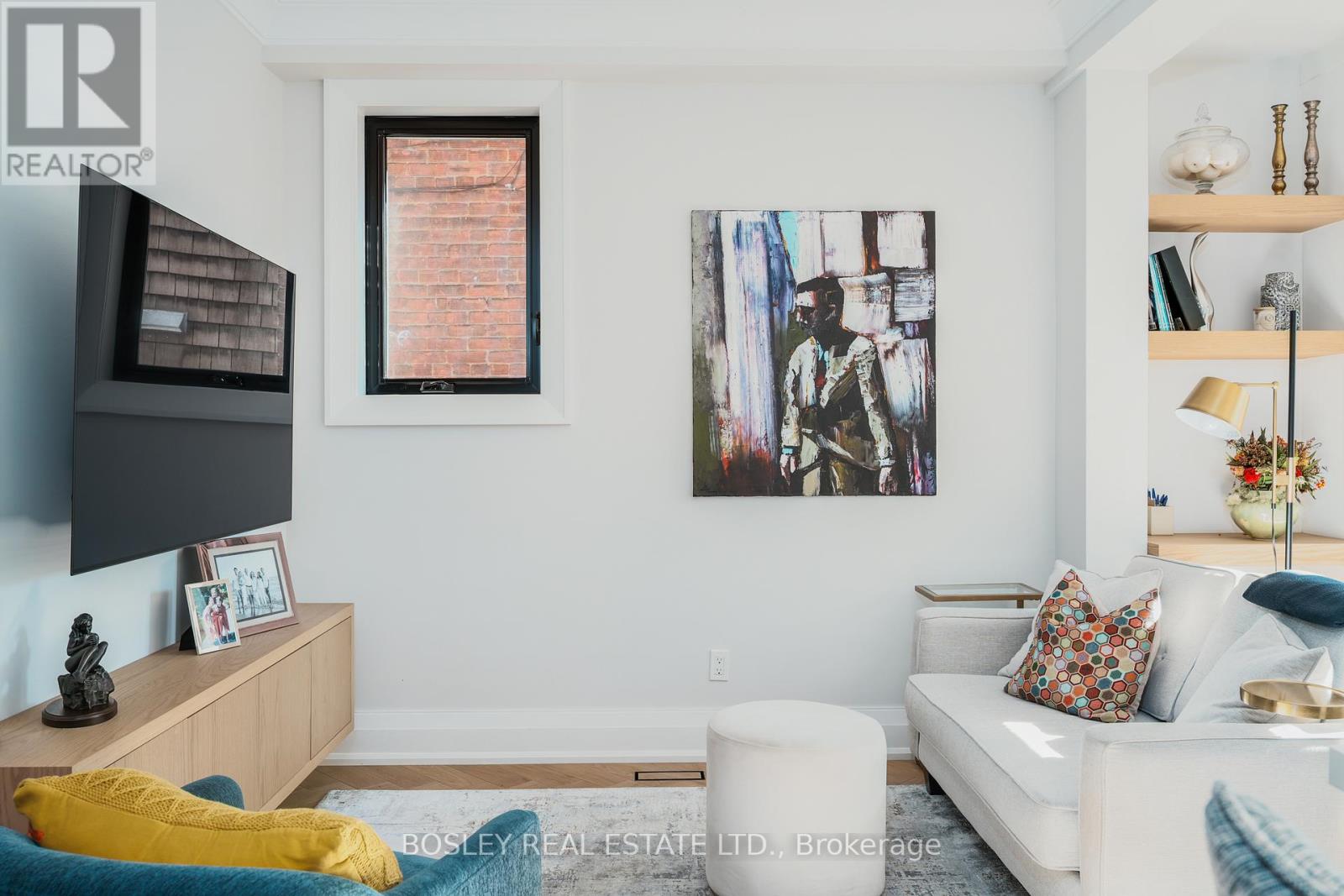 41 Balmoral Avenue, Toronto, Ontario  M4V 1J5 - Photo 19 - C12472523
