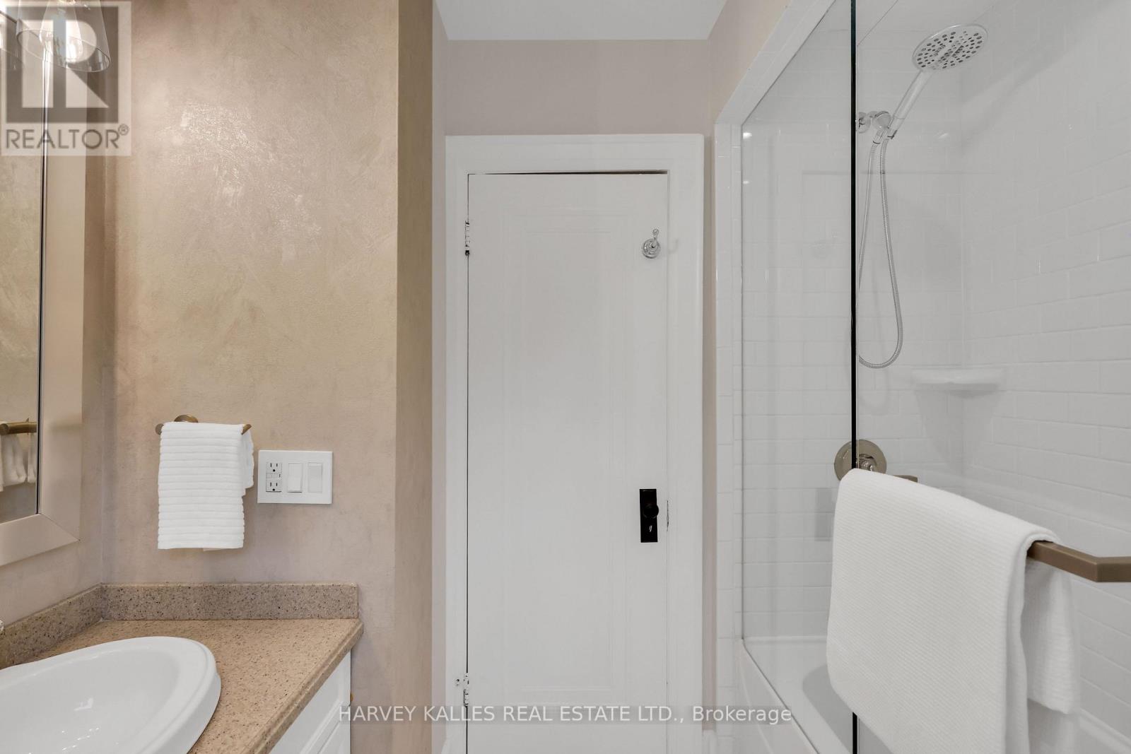 251 Wanless Avenue, Toronto, Ontario  M4N 1W5 - Photo 22 - C12472533