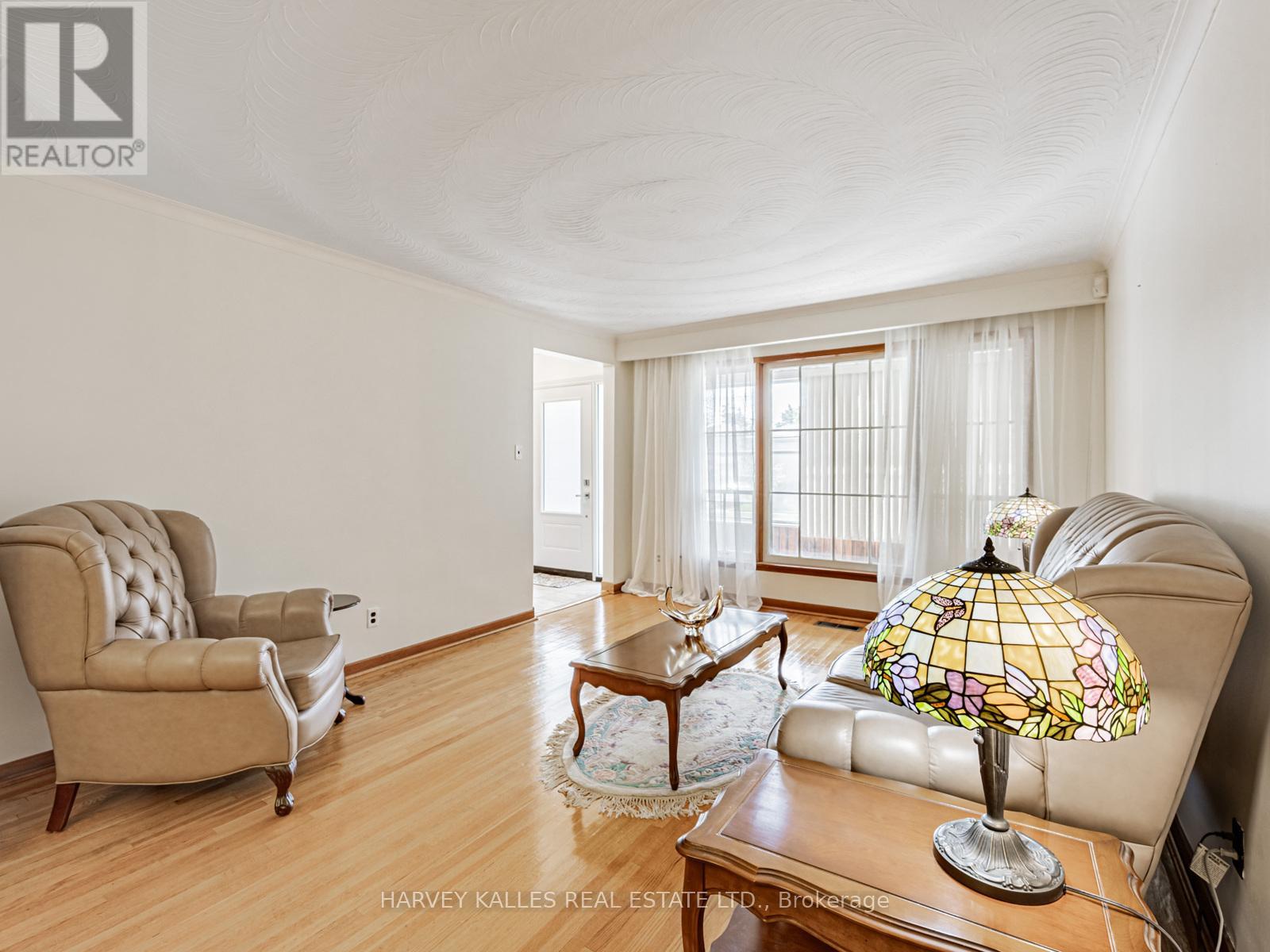 205 Vauxhall Drive, Toronto, Ontario  M1P 1R6 - Photo 5 - E12472543