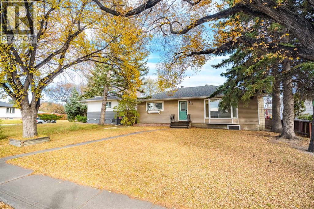1040 18 Street Ne, Calgary, Alberta  T2E 4V7 - Photo 3 - A2265617