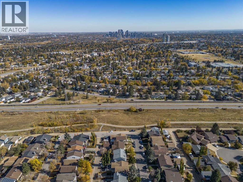 72 Strathcona Crescent, Calgary, Alberta  T3H 1L1 - Photo 34 - A2263280
