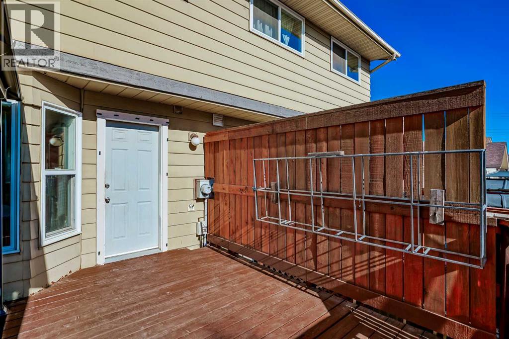 72 Strathcona Crescent, Calgary, Alberta  T3H 1L1 - Photo 29 - A2263280