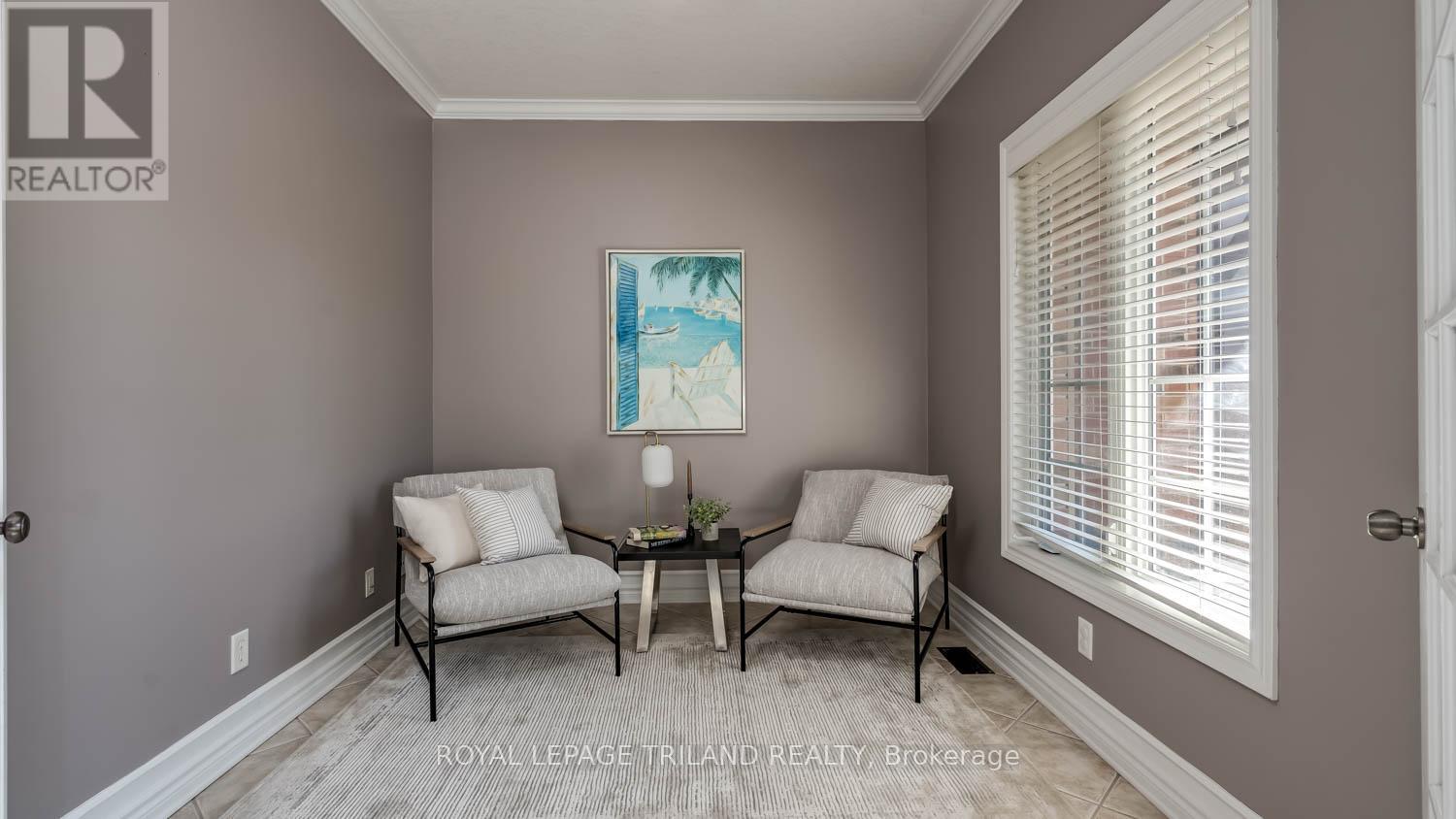 100 Optimist Park Drive, London South, Ontario  N6K 4M1 - Photo 4 - X12472615