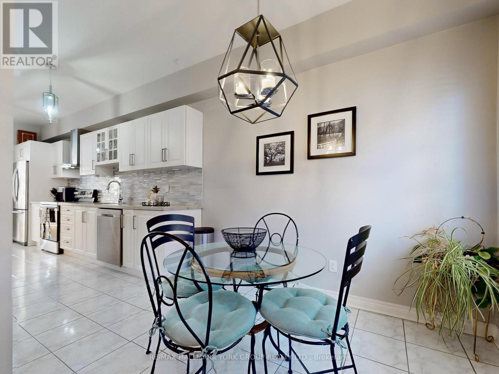 67 - 190 Harding Boulevard W, Richmond Hill, Ontario  L4C 0J9 - Photo 18 - N12472444