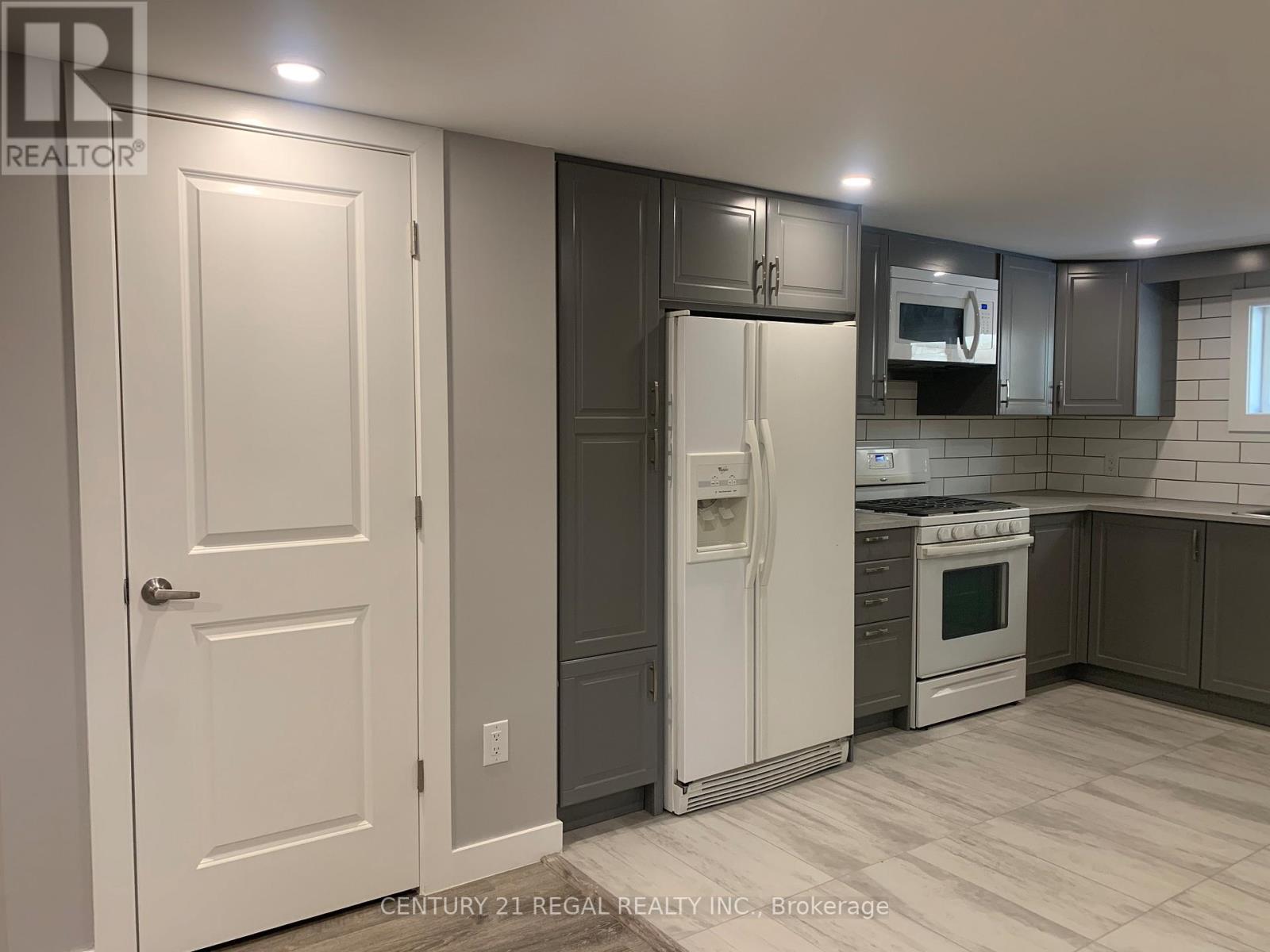 Bsmt - 686 Woodbridge Avenue, Vaughan, Ontario  L4L 2T8 - Photo 10 - N12472530