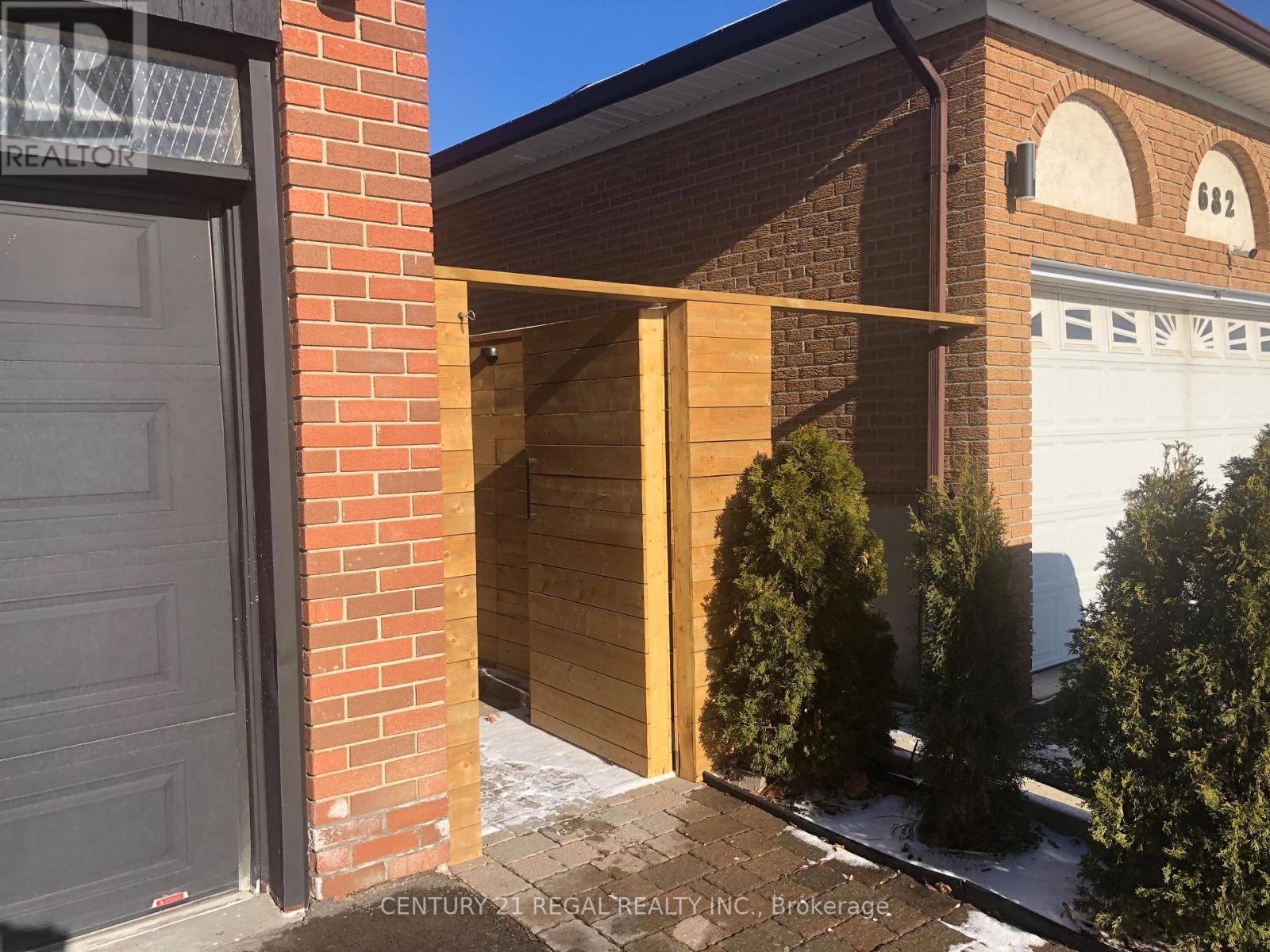 Bsmt - 686 Woodbridge Avenue, Vaughan, Ontario  L4L 2T8 - Photo 12 - N12472530